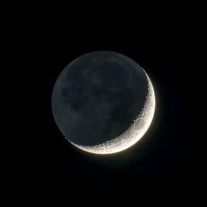 扒开女人内裤猛进猛出流出白液视频
